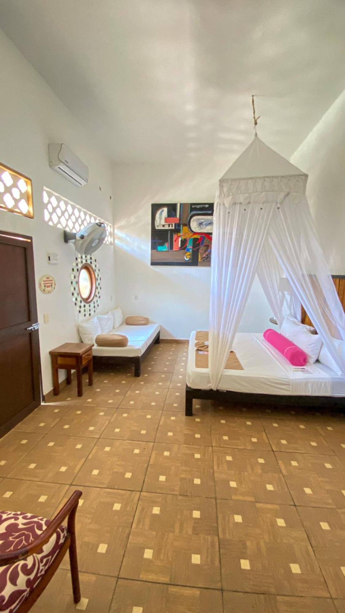Hotel Budamar ซิโปไลต์ ภายนอก รูปภาพ