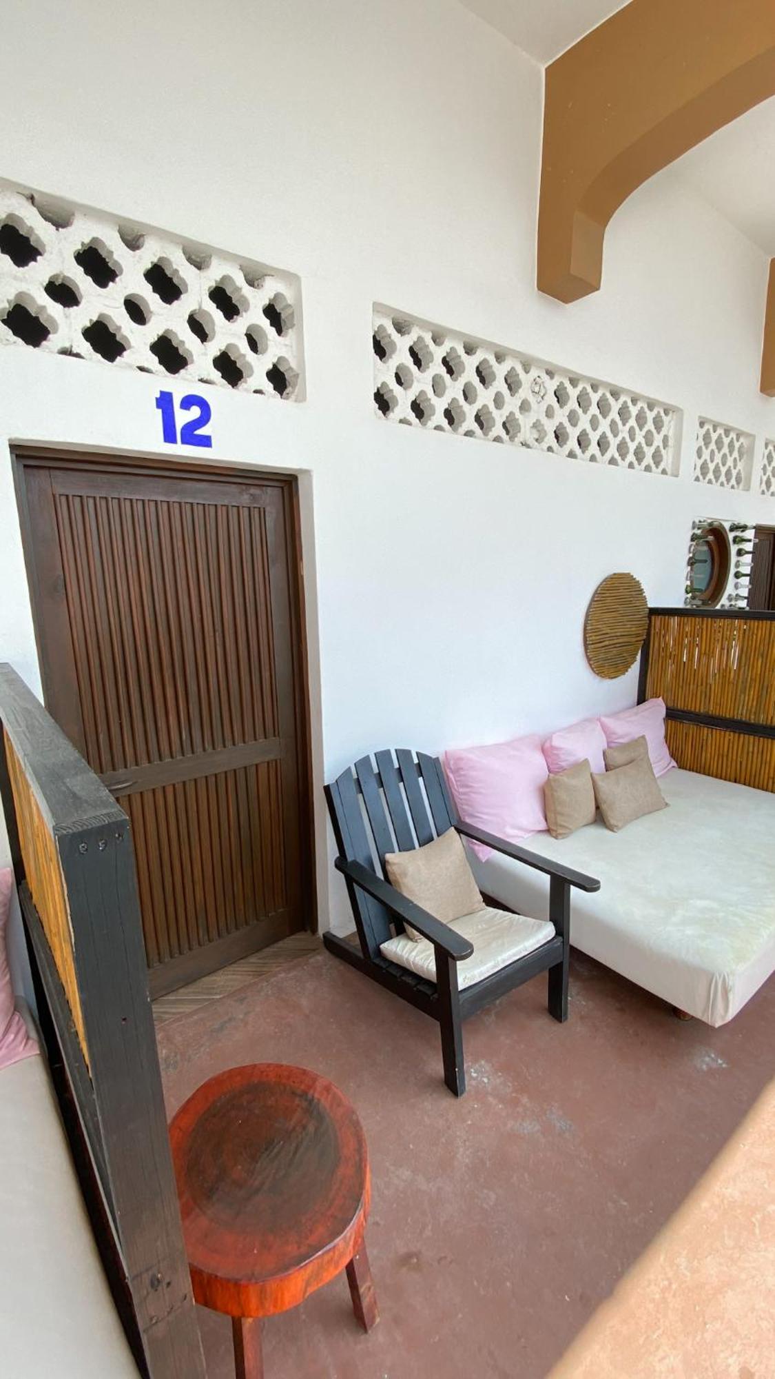 Hotel Budamar ซิโปไลต์ ภายนอก รูปภาพ