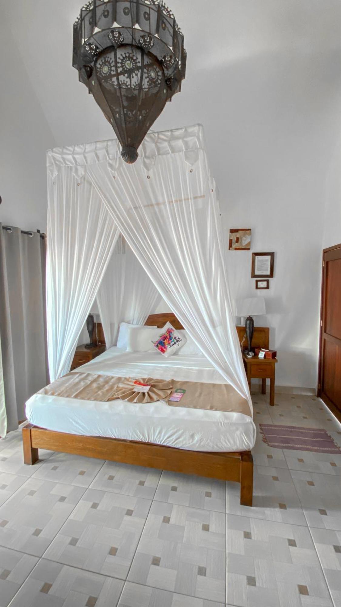 Hotel Budamar ซิโปไลต์ ภายนอก รูปภาพ