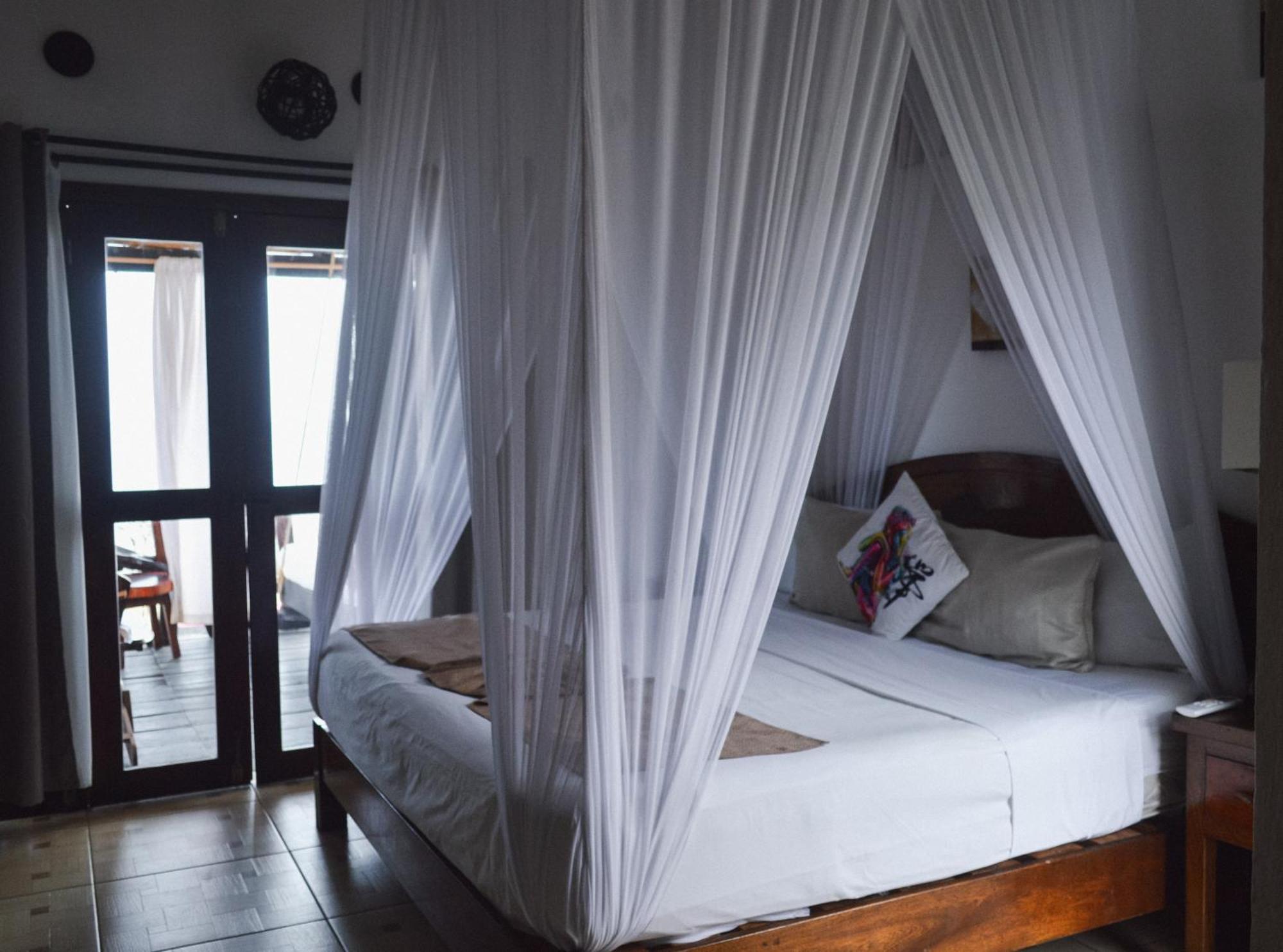 Hotel Budamar ซิโปไลต์ ภายนอก รูปภาพ